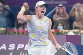 穆古鲁扎新星爆冷表现突出，MAD前途光明！的简单介绍